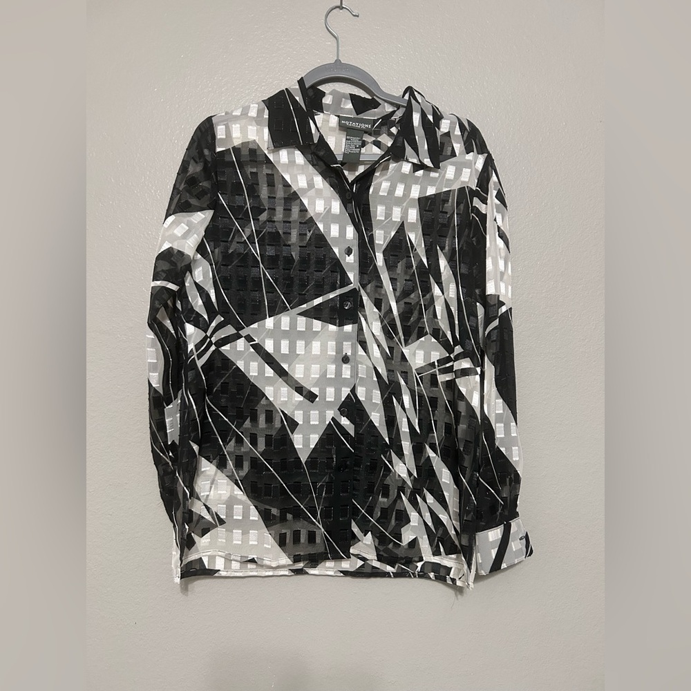 Black and White Geometric women’s Shirt